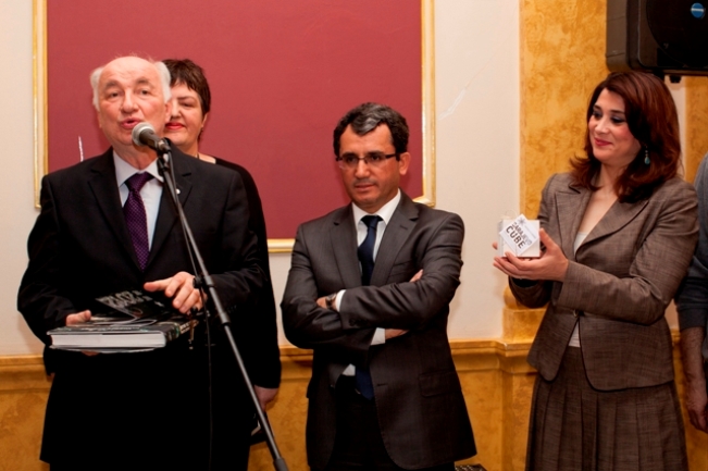 predstava za&scaron;to se benerci ubio_prijem