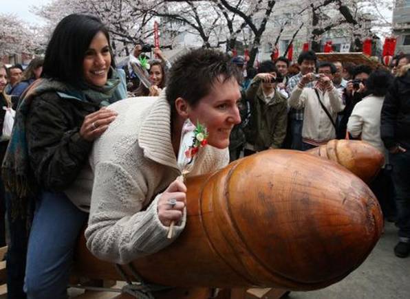 penis festival2