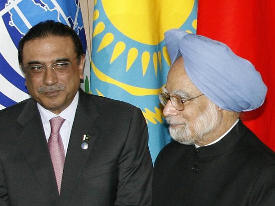 Pakistanski predsjednik Asif Ali Zardari i indijski premijer Manmohan Singh sastali su se u nedjelju prvi put nakon sedam godina