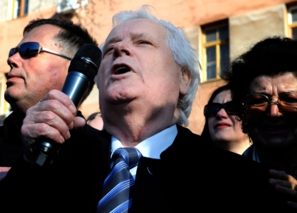 Fikret Abdić Babo/ Foto: Nezavisne novine Fikret Abdić Babo/ Foto: Nezavisne novine