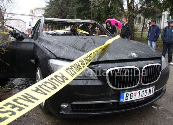bomba postavljena pod BMW u Skender-Vakufu/ Foto: Dnevni avaz