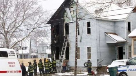 Dok je spaljivala fotografije biv&scaron;eg dečka, žena izazvala požar u kojem je izgorjelo četvoro djece