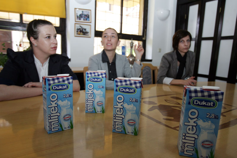 Dukat donira mlijeko domovima za djecu bez roditeljskog staranja