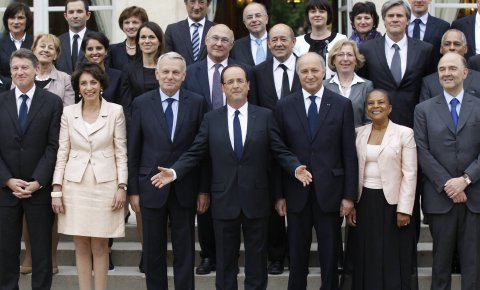 Nova socijalistička vlada želi zakonom spriječiti val zatvaranja tvornica