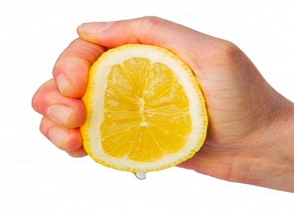 Čišćenje uz pomoć limuna Čišćenje uz pomoć limuna