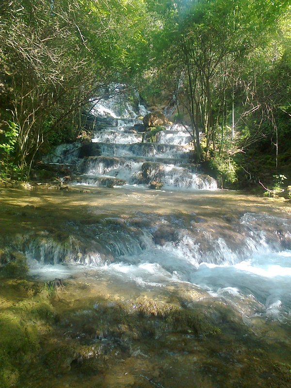 &Scaron;etnja stazama vodeničnih vampira