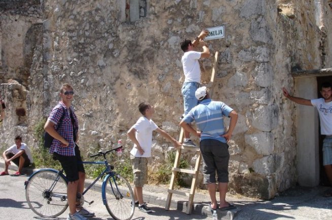 Forum mladih SDP-a u Stocu postavio ploče s autentničnim nazivima ulica