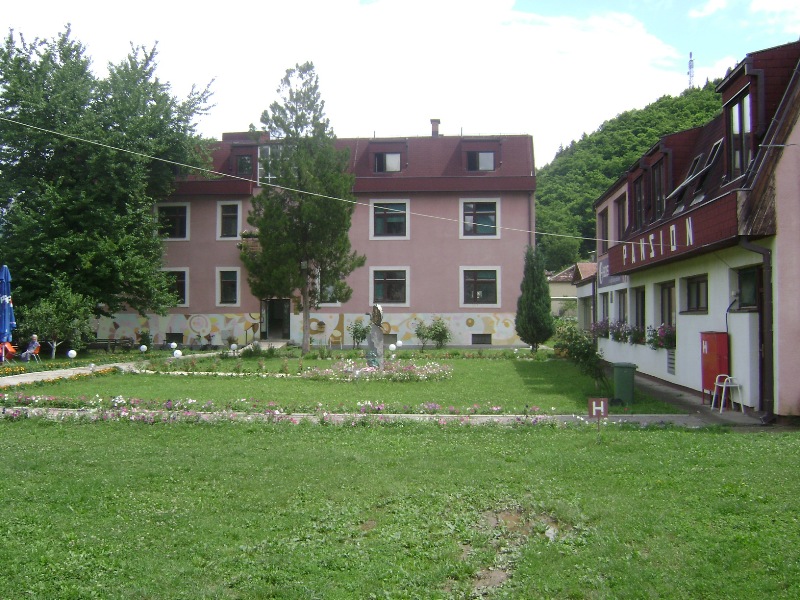 JU Dom za stara i iznemogla lica u Goraždu JU Dom za stara i iznemogla lica u Goraždu