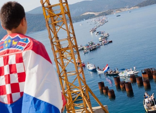 živi Pelje&scaron;ki most