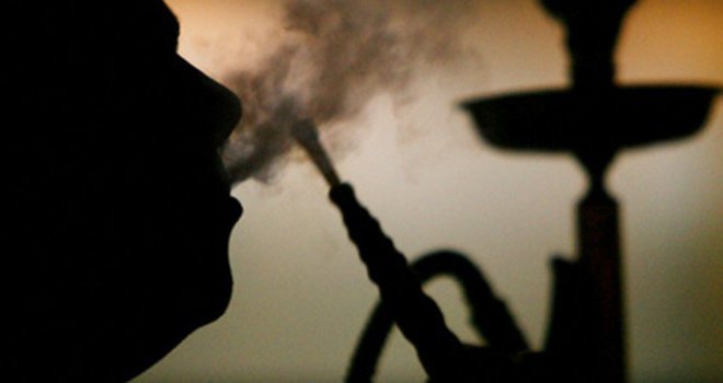 Sarajevski tinejdžeri truju se mirišljavim duhanom koji može biti opasniji od obične cigarete!