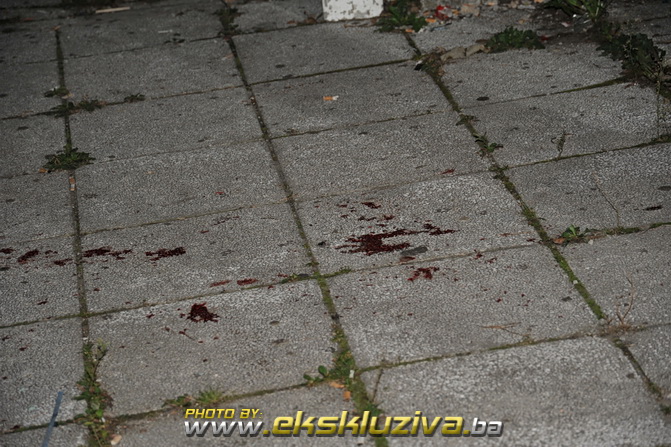 Pucnjava ispred Četvrte gimnazije na Ilidži Pucnjava ispred Četvrte gimnazije na Ilidži