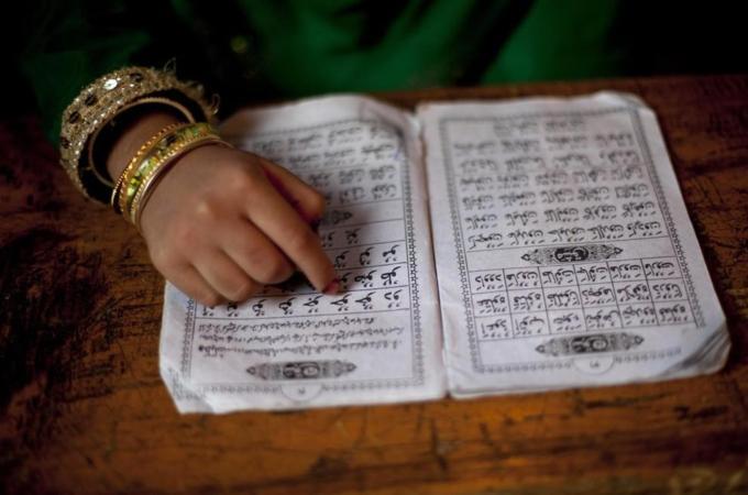 TEOLOG MOATAZ AL-KHATEEB TEOLOG MOATAZ AL-KHATEEB