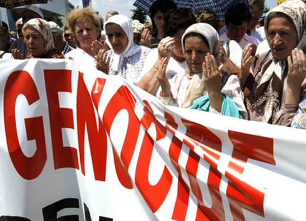 Majke enklava Srebrenica i Žepa - protest