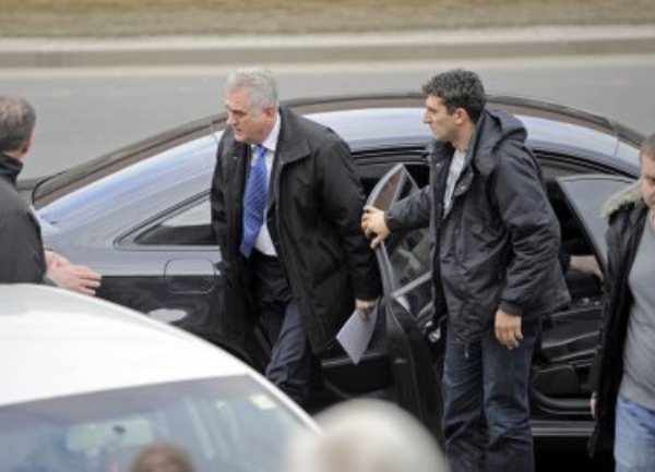 tomislav nikolic auto