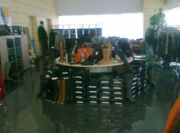 odjeća i obuća na rate u zgradi bh. institucija