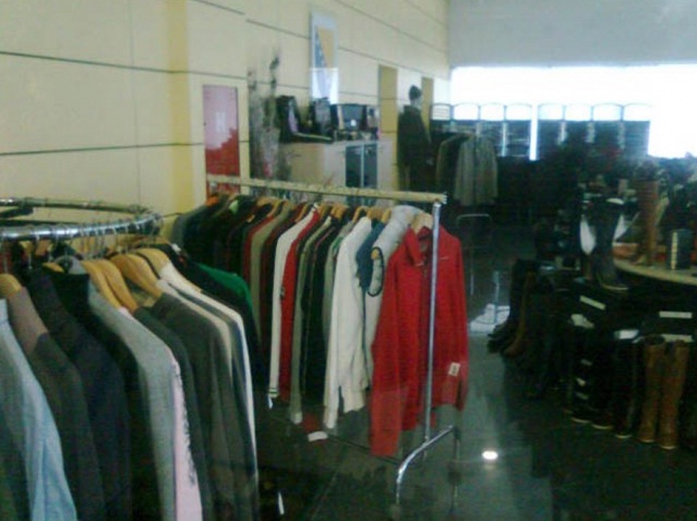 odjeća i obuća na rate u zgradi bh. institucija