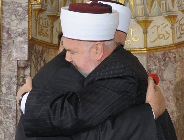 dodjela Mensure reisu-l-ulemi mr. Huseinu ef. Kavazovicu