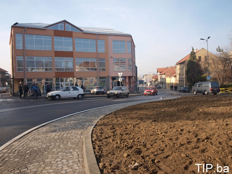 U Tuzli pu&scaron;tena u rad rekonstruisana sjeverna saobraćajnica i Skver