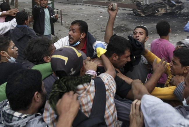 Revolucija se vratila nazad na trg Revolucija se vratila nazad na trg