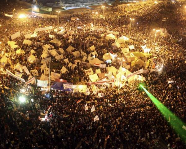 Protesti za i protiv Ustava u Egiptu Protesti za i protiv Ustava u Egiptu