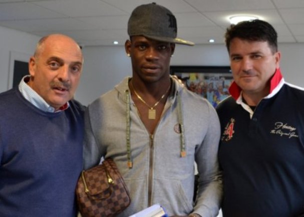 Balotellli s talijasnkim novinarom Paulom Brosiom i Međugorcem Mikom Vasiljem