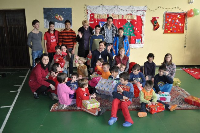 djeca pomažu djeci_zenica