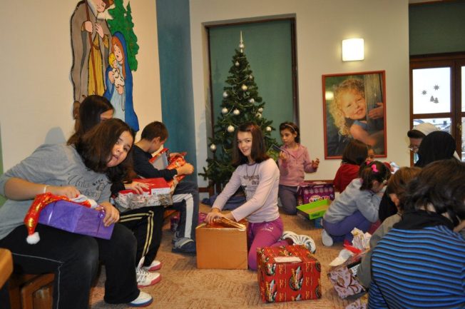 djeca pomažu djeci_dom egipat