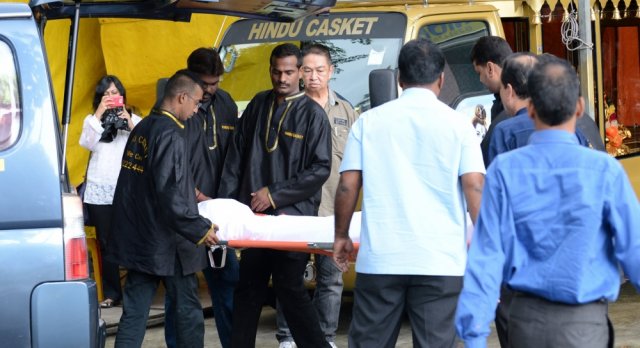 Umrla silovana Indijka, policija na ulicama Nju Delhija Umrla silovana Indijka, policija na ulicama Nju Delhija