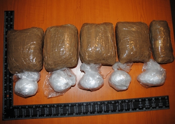 zaplijenjeno oko 5,5 kilograma opojne droge amfetamin zaplijenjeno oko 5,5 kilograma opojne droge amfetamin