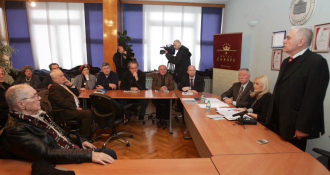 Krug 99 o odluci Senata UNSA: Pokazali su političko sljepilo nesagledivih razmjera