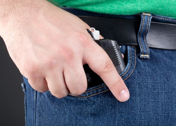 pi&scaron;tolj ilustracija