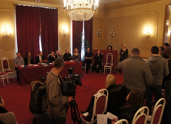 Presica Vesela udovica Presica Vesela udovica