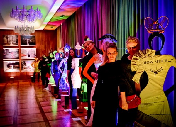 Ekipa iz Modika u Londonu Ekipa iz Modika u Londonu