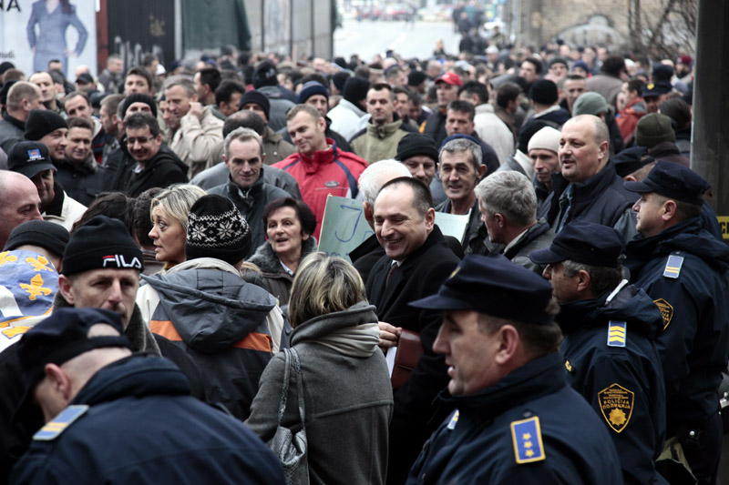 Protesti ispred Federalnog parlamenta/ Foto: DEPO PORTAL