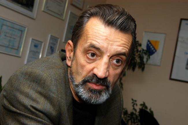 bakir naka&scaron;