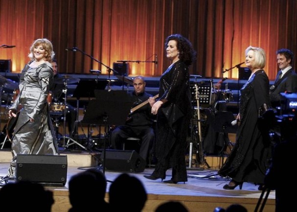 Gabi Novak, Radojka &Scaron;verko i Tereza Kesovija