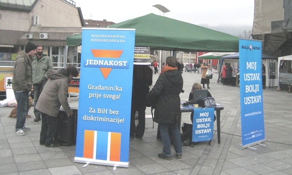 UG 'Za&scaron;to Ne!' i 'O&scaron;tra nula'.naslovna