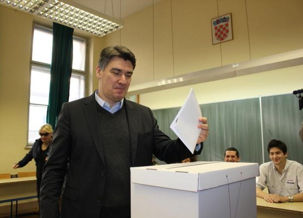 Zoran Milanović iza&scaron;ao da glasa/ Foto: Anadolija