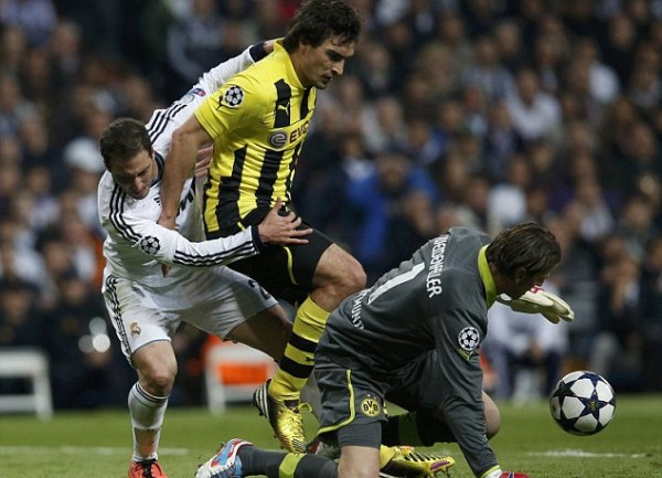 real borussia naslovna real borussia naslovna