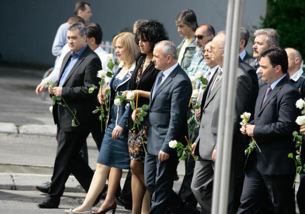 Polaganje cvijeća u biv&scaron;oj Dobrovoljačkoj ulici