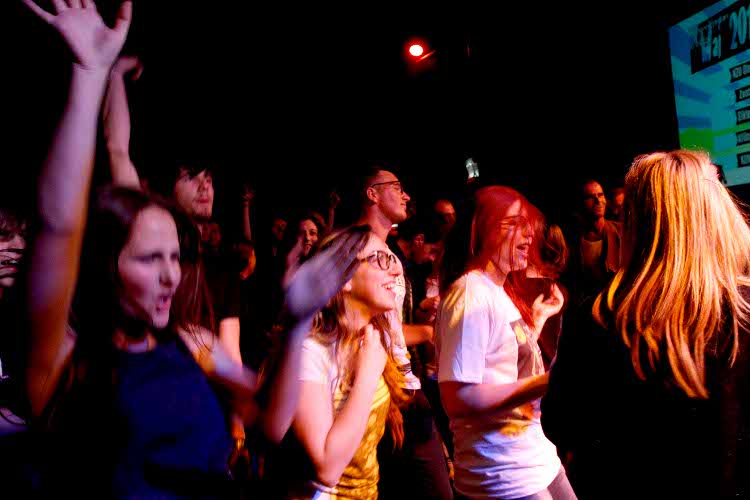 U amfiteatru Doma mladih nastupili bendovi Zoster i Polaroid Trip U amfiteatru Doma mladih nastupili bendovi Zoster i Polaroid Trip