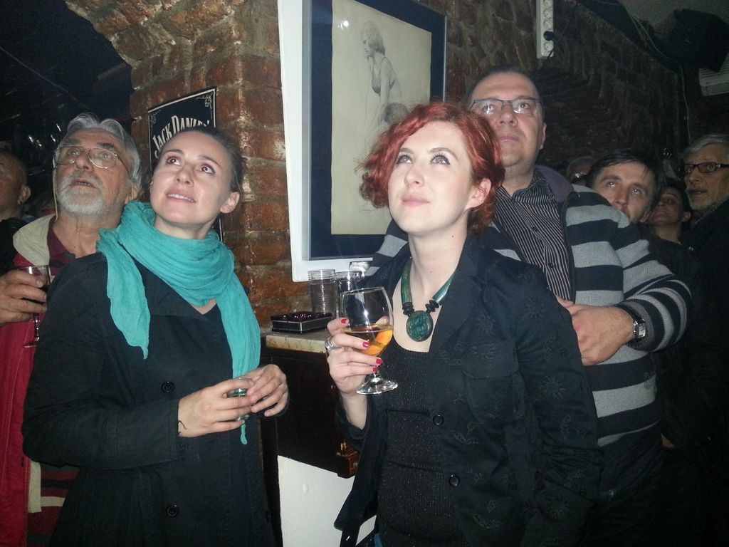 Crteži Ismeta Mujezinovića u 'Zvonu' Crteži Ismeta Mujezinovića u 'Zvonu'