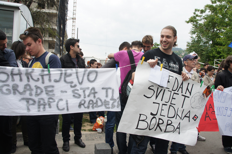 Protesti ispred Parlamenta BiH zbog JMB-a/ Foto: DEPO PORTAL
