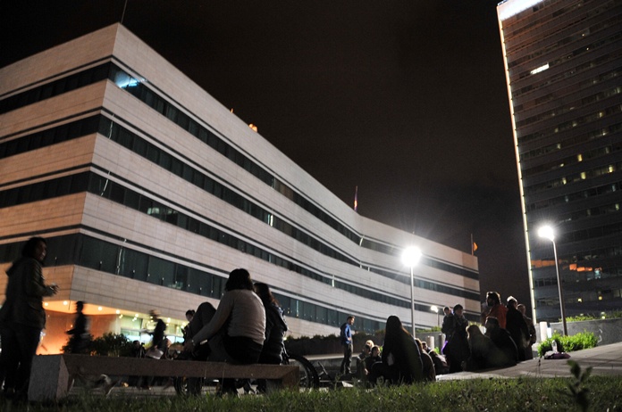 protesti ispred parlamenta jmbg protesti ispred parlamenta jmbg