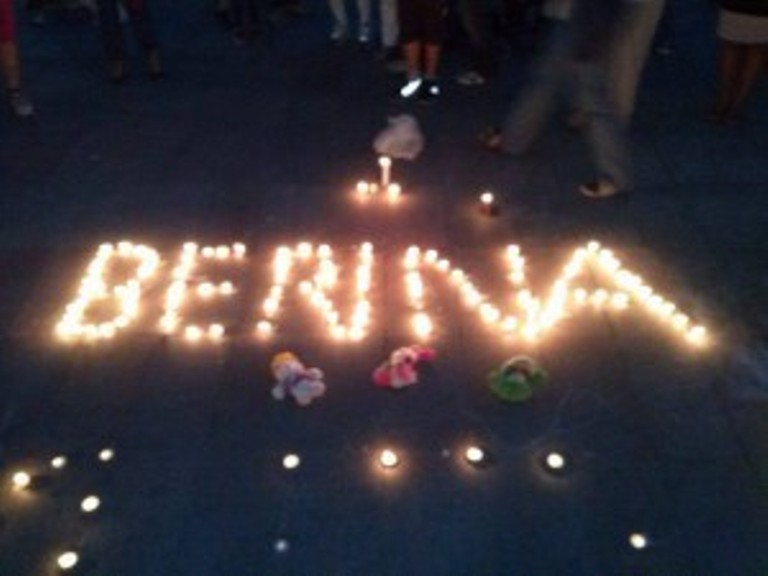 Berina Hamidović svijeće Berina Hamidović svijeće