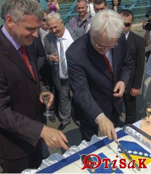 pogre&scaron;na zastava na torti u Brčkom