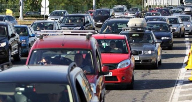 Pojačana frekvencija vozila na ulazu u BiH