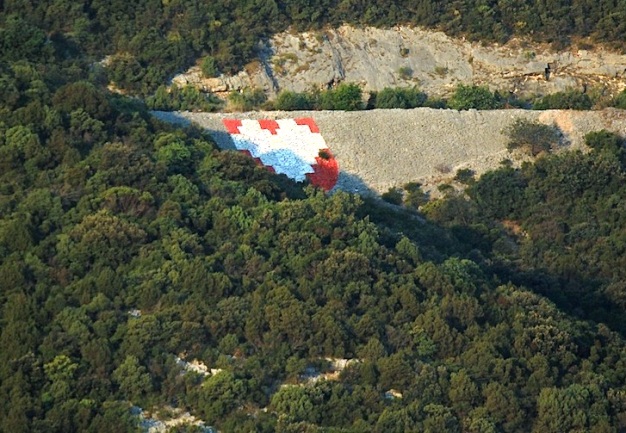 srce umjesto &scaron;ahovnice u Neumu