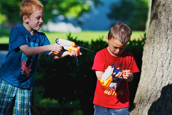pištolj na vodu pištolj na vodu