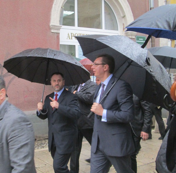 vucic u setnji bascarsijom vucic u setnji bascarsijom